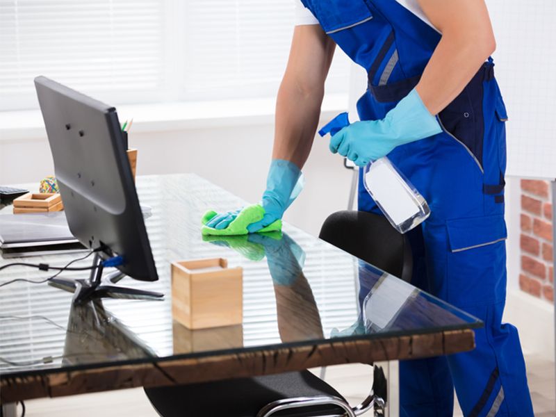Mẹo vệ sinh bàn làm việc sạch sẽ, gọn gàng chỉ trong vài phút 2 Lý do cần thường xuyên dọn dẹp bàn làm việc